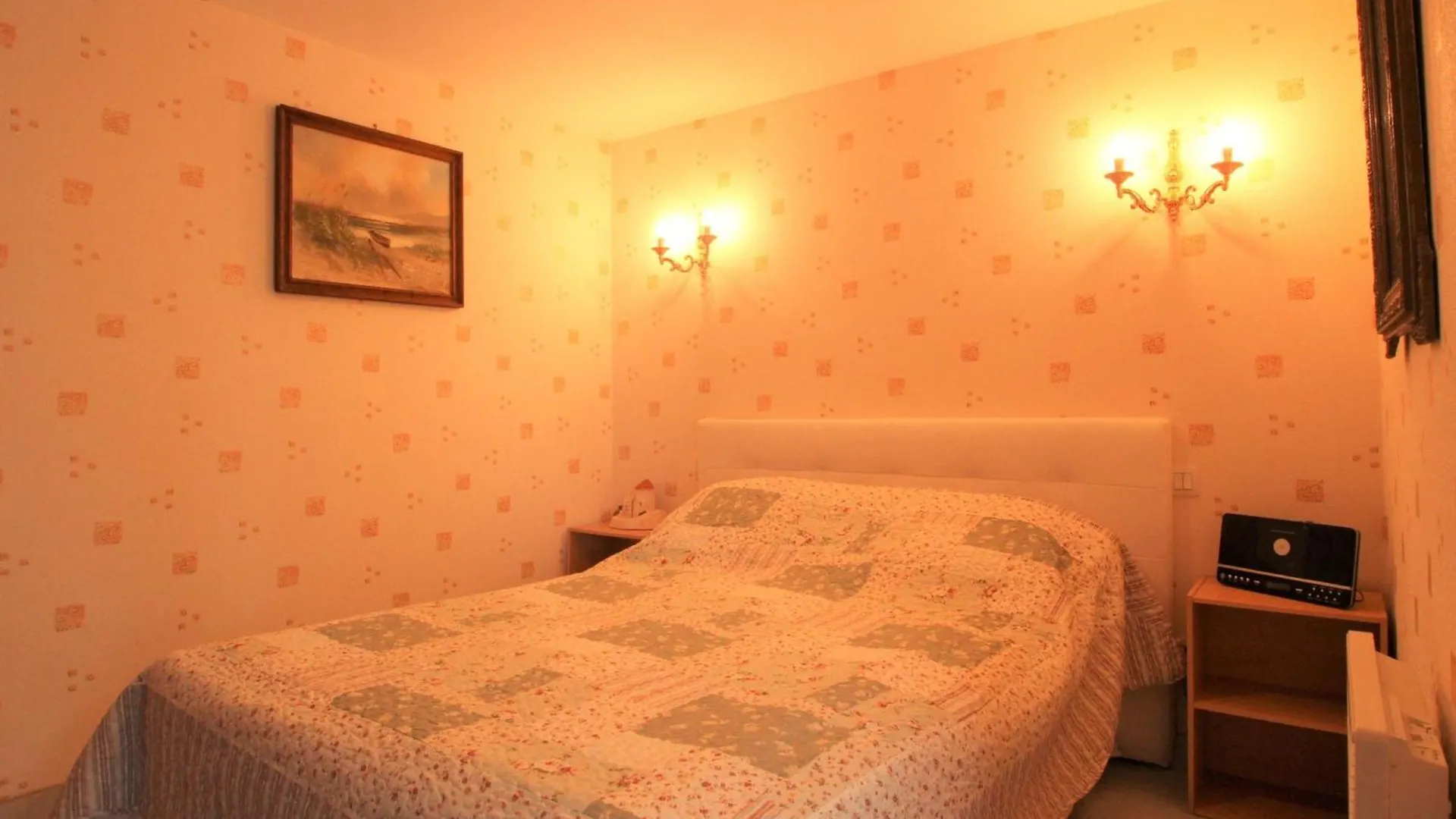 Ferme Renovee Avec Jardin, Garage Et Wifi Gratuit A Chamalieres-Sur-Loire - Fr-1-582-1 Villa 0*,  France